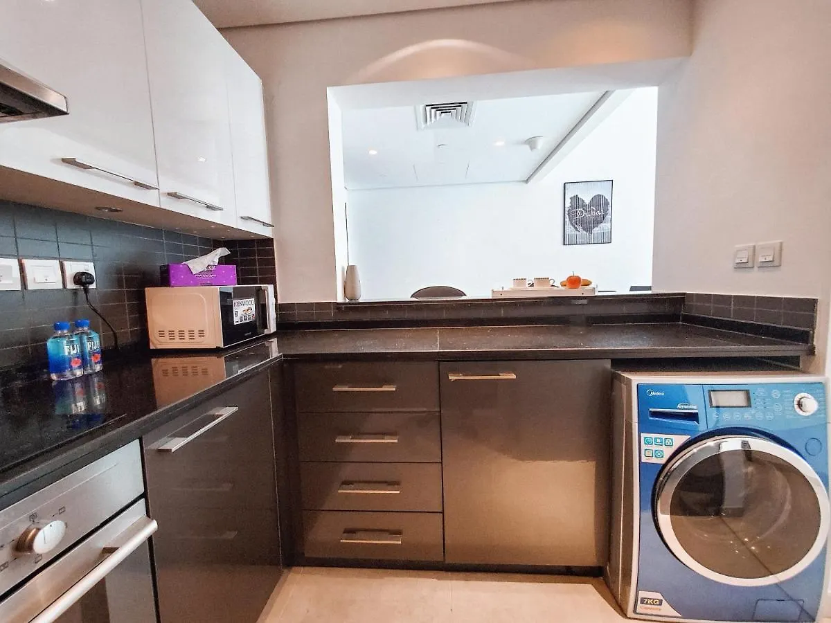 Apartment Stay Here - Dubai Marina 2 BR Silverene Tower
